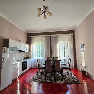 Prvi Red Do Mora Crikvenica