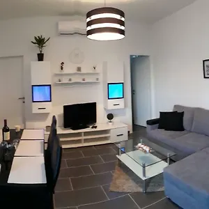 App Lana Apartment